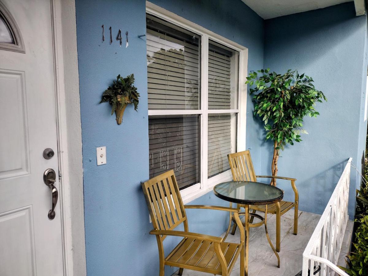Cheerful 3-Bedroom Home /Ac+ Free Parking マイアミ・ビーチ（フロリダ州） エクステリア 写真